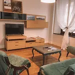 Apodaca 加的斯