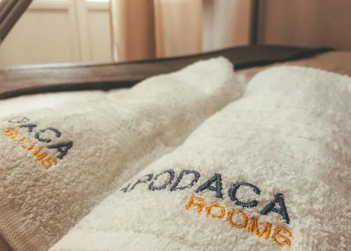 Apodaca 3* كاديز