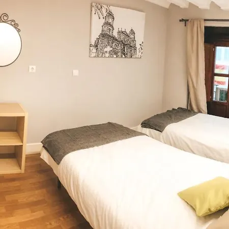 Apodaca 宾馆 3*